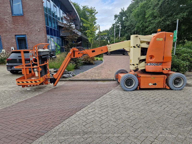 JLG E300AJP - Gelenkarmbühne: das Bild 1 JLG E300AJP - Gelenkarmbühne: das Bild 1