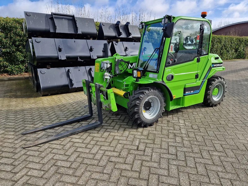 Merlo E-Worker 25.5-90 4x4 - Teleskoplader: das Bild 1 Merlo E-Worker 25.5-90 4x4 - Teleskoplader: das Bild 1