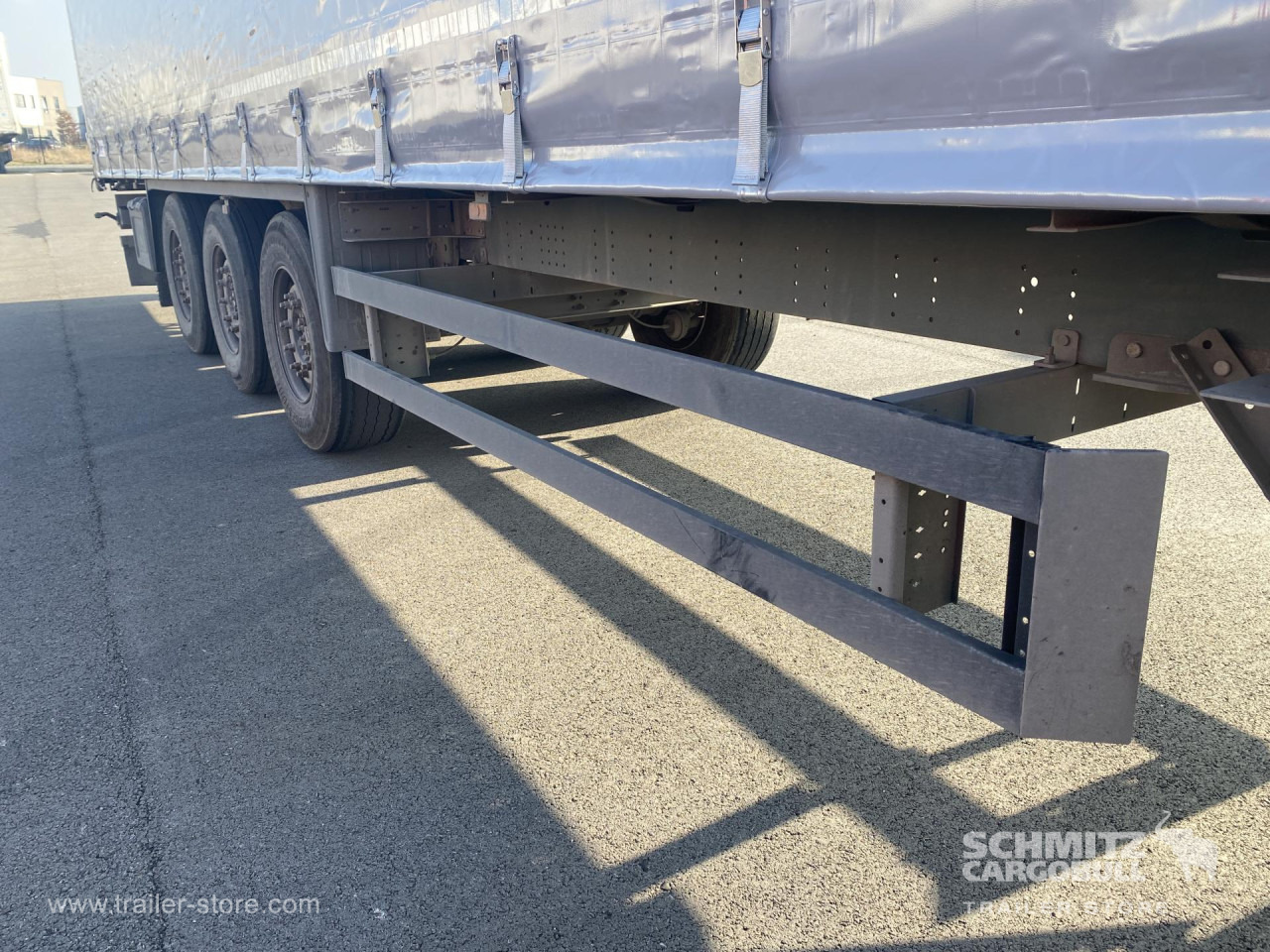SCHMITZ Curtainsider Standard - Planenauflieger: das Bild 4 SCHMITZ Curtainsider Standard - Planenauflieger: das Bild 4