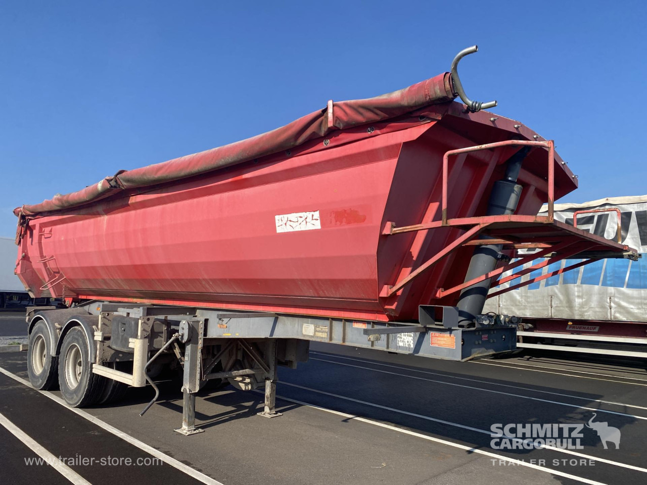 Tipper Steel half pipe body 91m³ - Kipper Auflieger: das Bild 1 Tipper Steel half pipe body 91m³ - Kipper Auflieger: das Bild 1