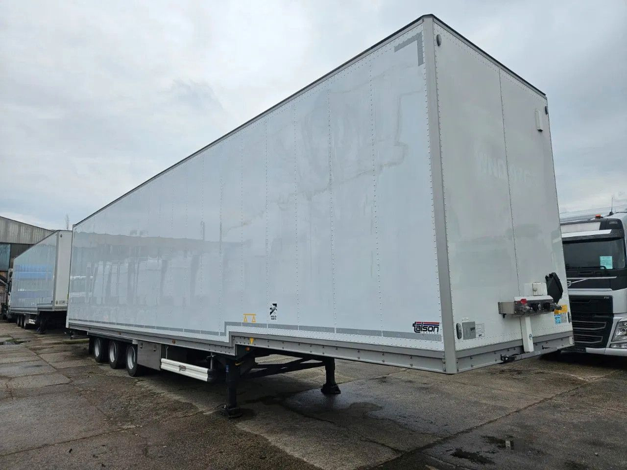Talson F1227 Mega AIR Cargo Hydraroll Roller Bed 4 unit - Auflieger: das Bild 2 Talson F1227 Mega AIR Cargo Hydraroll Roller Bed 4 unit - Auflieger: das Bild 2