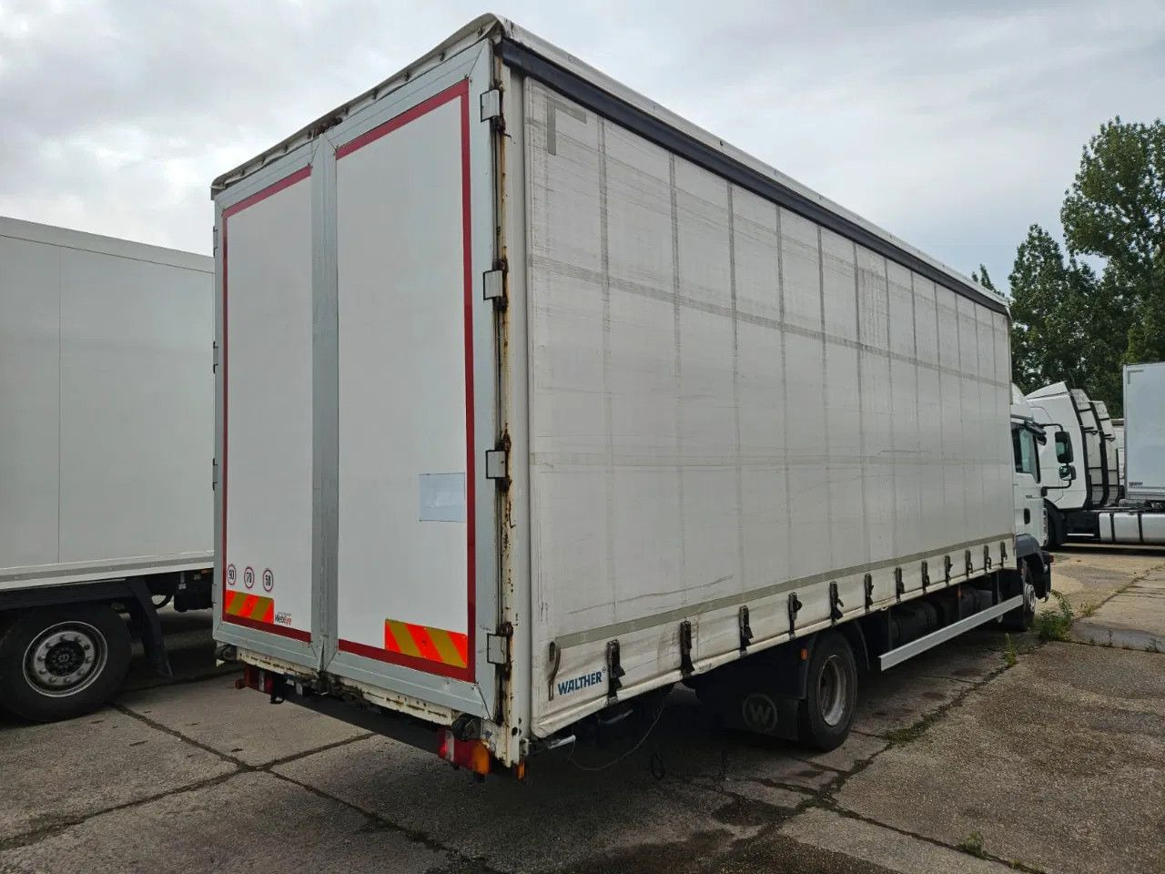 MAN TGL 8.220 4x2 BL Euro 5 EEV - Plane LKW: das Bild 4 MAN TGL 8.220 4x2 BL Euro 5 EEV - Plane LKW: das Bild 4