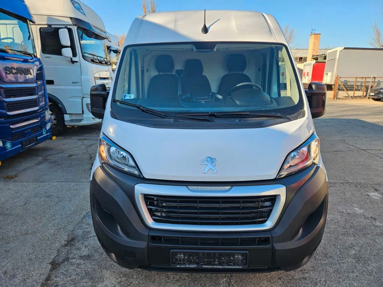 Peugeot Boxer Box 2.2 Premium FT 350 L3H2 Camera 2 units - Koffer Transporter: das Bild 5 Peugeot Boxer Box 2.2 Premium FT 350 L3H2 Camera 2 units - Koffer Transporter: das Bild 5