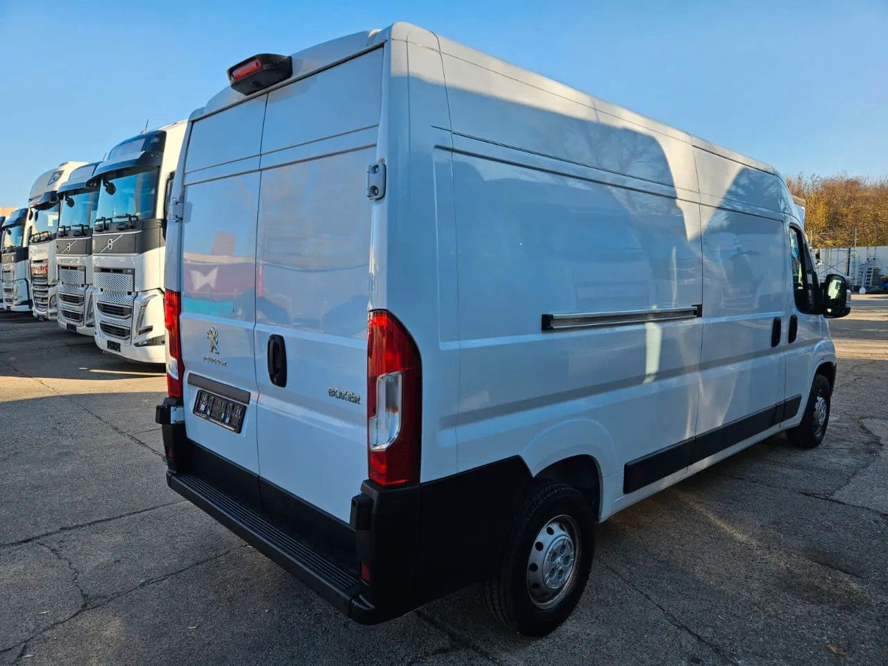 Peugeot Boxer Box 2.2 Premium FT 350 L3H2 Camera 2 units - Koffer Transporter: das Bild 3 Peugeot Boxer Box 2.2 Premium FT 350 L3H2 Camera 2 units - Koffer Transporter: das Bild 3