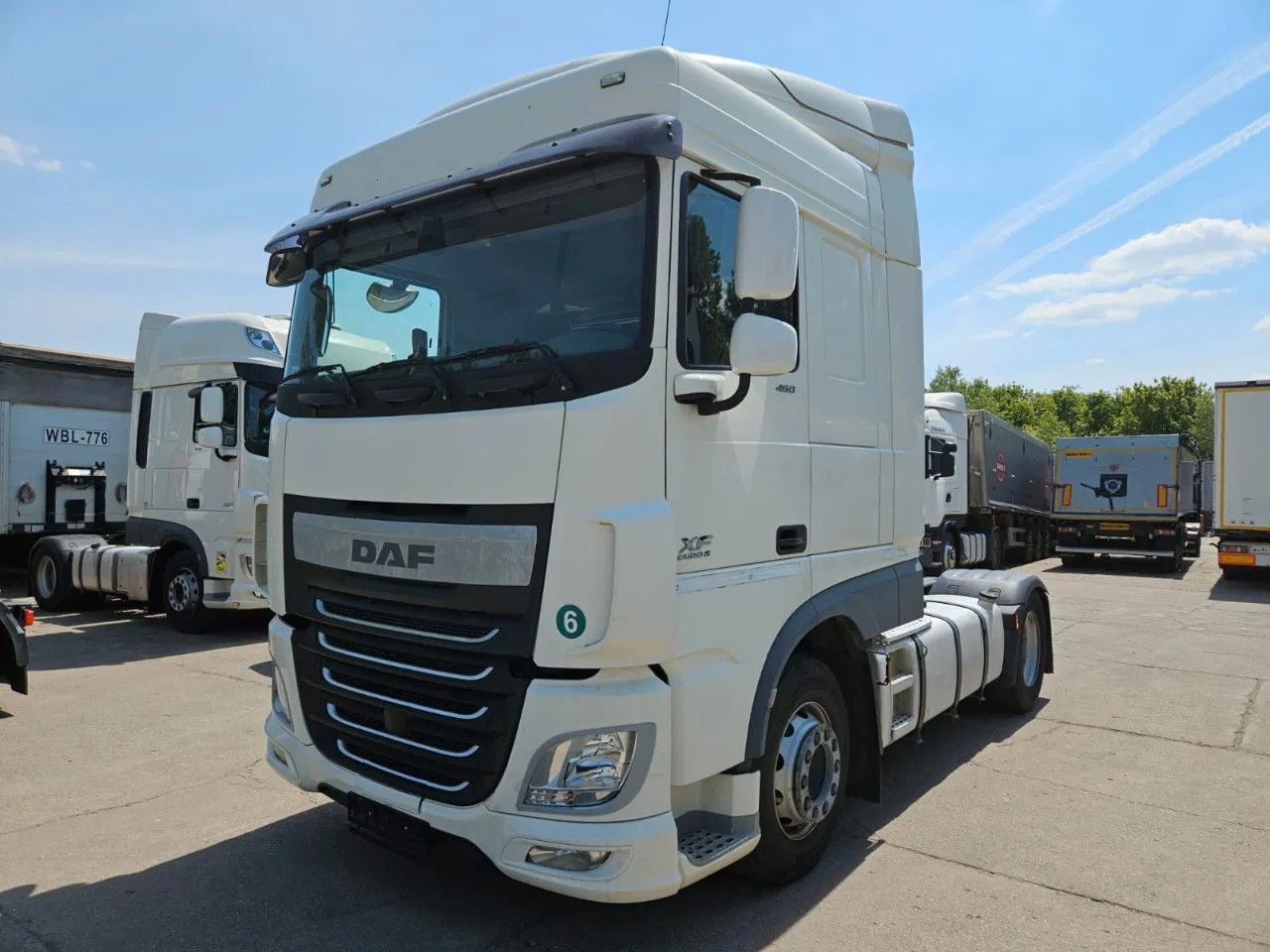 DAF XF 460 Space Cab Standklima 2 units - Sattelzugmaschine: das Bild 1 DAF XF 460 Space Cab Standklima 2 units - Sattelzugmaschine: das Bild 1