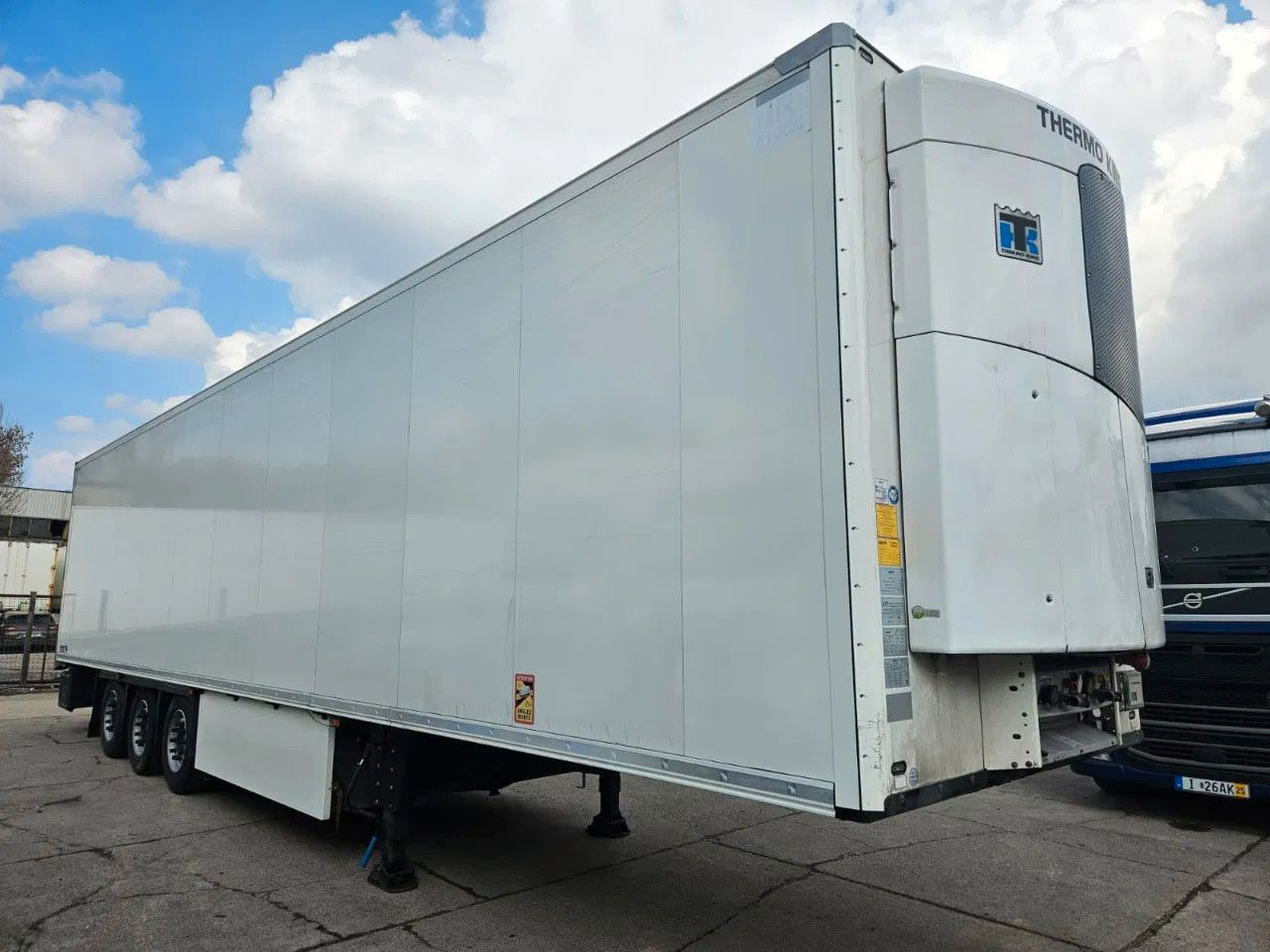 Schmitz Cargobull SCB S3B Doppel Stock ThermoKing 4779h Lifting Ax - Kühlkoffer Auflieger: das Bild 2 Schmitz Cargobull SCB S3B Doppel Stock ThermoKing 4779h Lifting Ax - Kühlkoffer Auflieger: das Bild 2