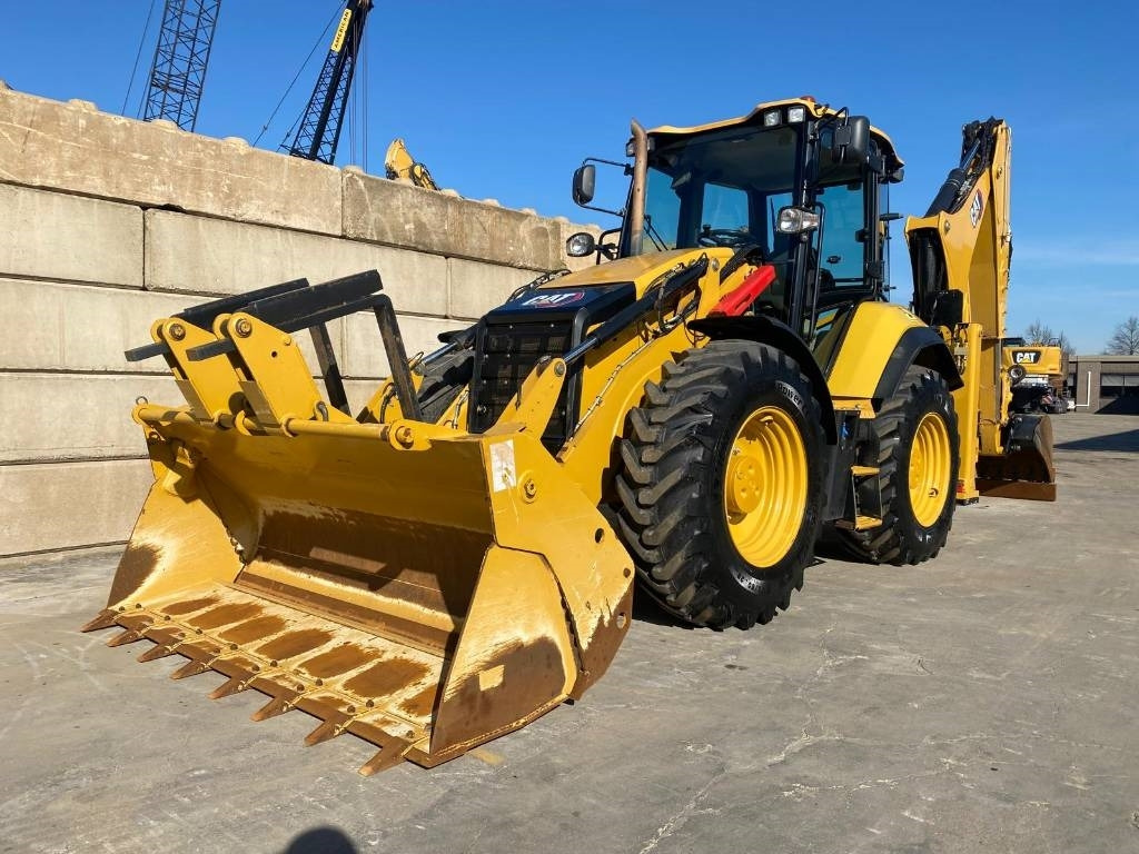 CAT 444 4x4 - Baggerlader: das Bild 3 CAT 444 4x4 - Baggerlader: das Bild 3