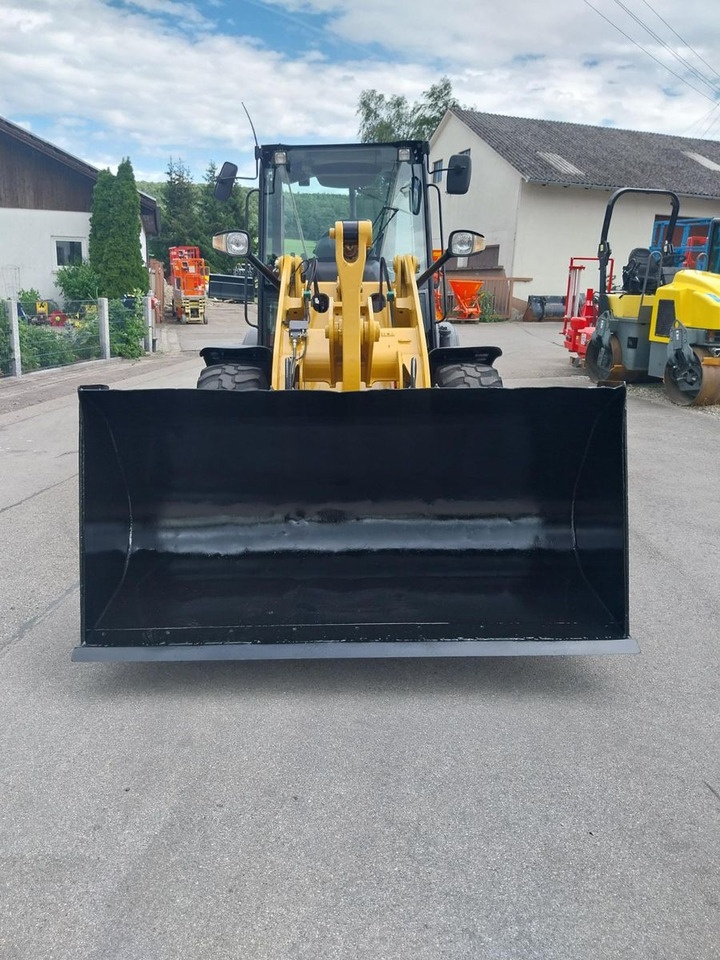 CAT 906H - Radlader: das Bild 2 CAT 906H - Radlader: das Bild 2