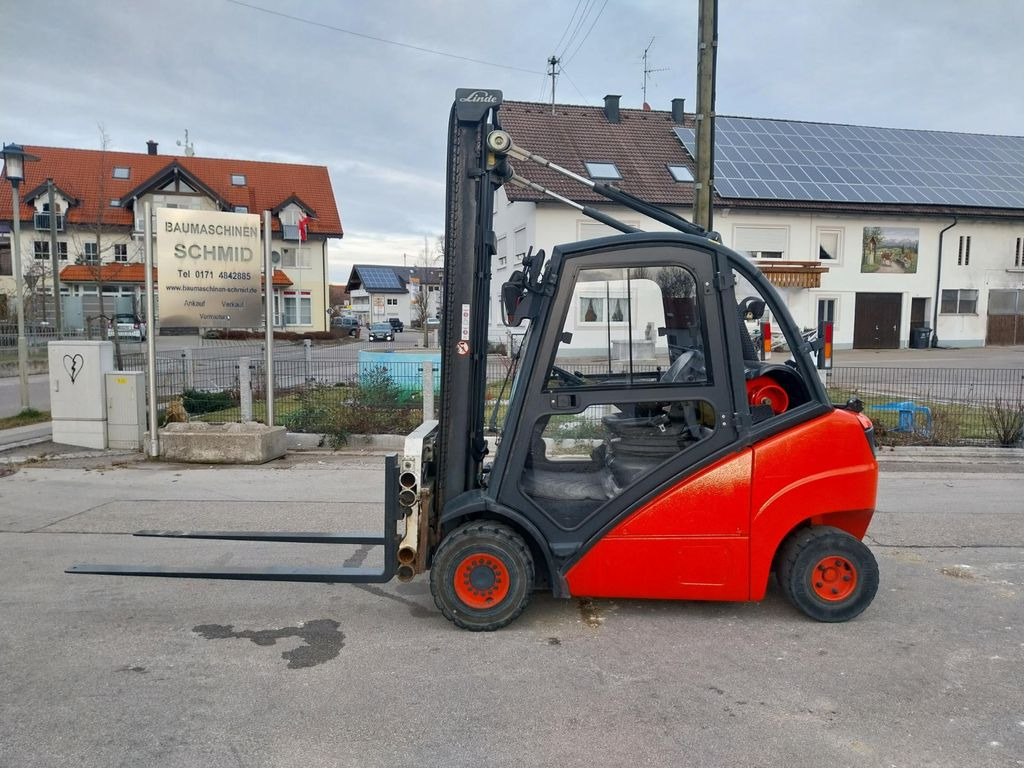 Linde H 25 T - Dieselstapler: das Bild 2 Linde H 25 T - Dieselstapler: das Bild 2