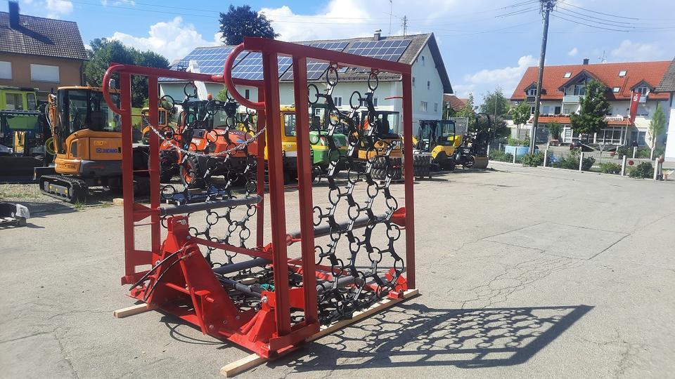 Wiesenschleppe neu kaufen Wiesenegge 6 - 8m Wiesenstriegel Wiesenschleppe Traktor Egge: das Bild 15 Wiesenschleppe neu kaufen Wiesenegge 6 - 8m Wiesenstriegel Wiesenschleppe Traktor Egge: das Bild 15