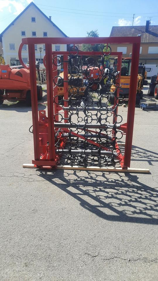 Wiesenschleppe neu kaufen Wiesenegge 6 - 8m Wiesenstriegel Wiesenschleppe Traktor Egge: das Bild 11 Wiesenschleppe neu kaufen Wiesenegge 6 - 8m Wiesenstriegel Wiesenschleppe Traktor Egge: das Bild 11