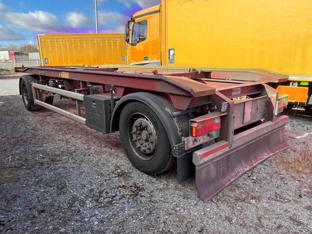 HUEFFERMANN 2-achs Abrollanhänger HAR 18.70 Containeranhänger Außenrollenanhg. - Abrollanhänger/ Absetzanhänger: das Bild 3 HUEFFERMANN 2-achs Abrollanhänger HAR 18.70 Containeranhänger Außenrollenanhg. - Abrollanhänger/ Absetzanhänger: das Bild 3