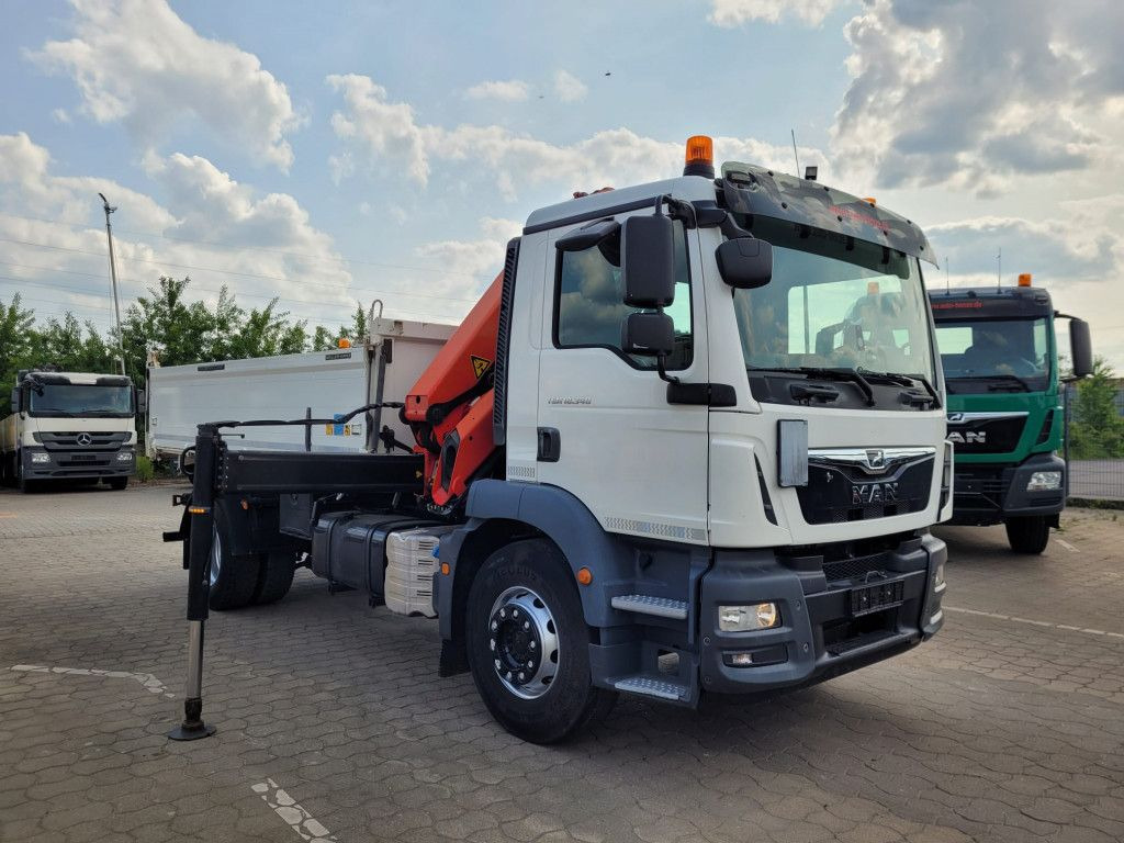 MAN TG-M 18.340 4x2 2-Achs Kipper Kran Palf. PK 130 - Kipper, Autokran: das Bild 2 MAN TG-M 18.340 4x2 2-Achs Kipper Kran Palf. PK 130 - Kipper, Autokran: das Bild 2