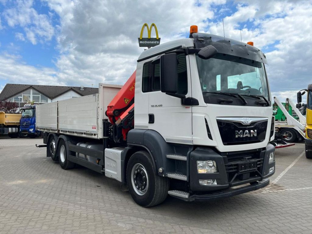MAN TG-S 26.420 6x2 BL Pritsche Kran Palf. PK 22002+ - Pritsche LKW, Autokran: das Bild 3 MAN TG-S 26.420 6x2 BL Pritsche Kran Palf. PK 22002+ - Pritsche LKW, Autokran: das Bild 3