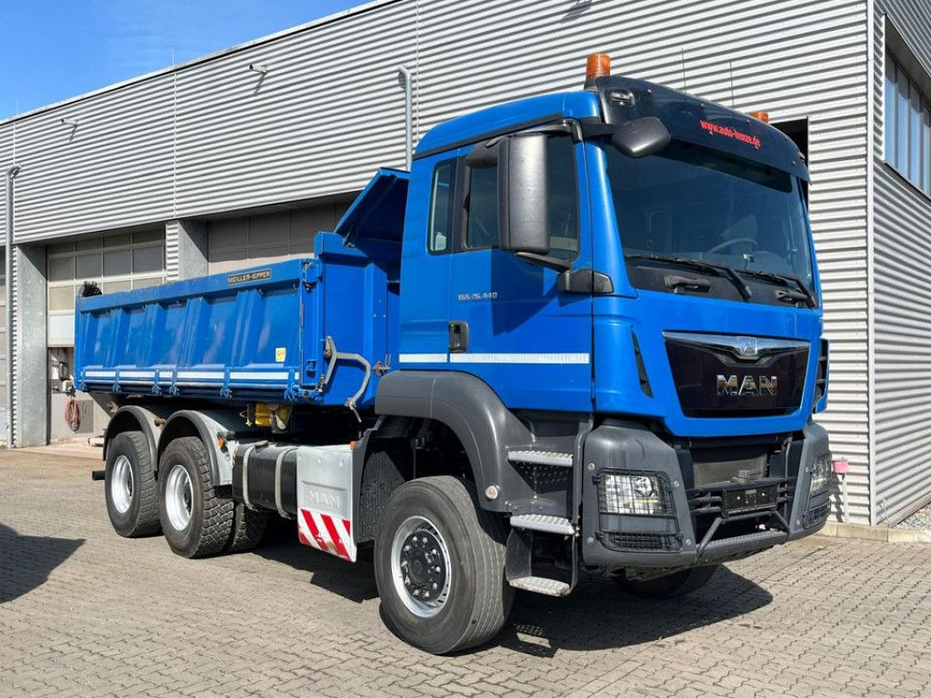 MAN TG-S 26.440 6x6 3-Achs Allradkipper Bordmatik Sc - Kipper: das Bild 2 MAN TG-S 26.440 6x6 3-Achs Allradkipper Bordmatik Sc - Kipper: das Bild 2