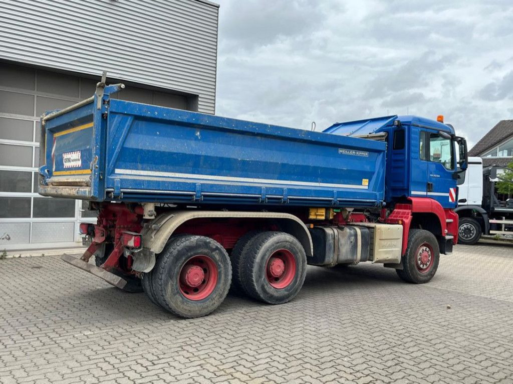 MAN TG-S 26.500 6x6 BB 3-Achs Allradkipper Bordmatik - Kipper: das Bild 4 MAN TG-S 26.500 6x6 BB 3-Achs Allradkipper Bordmatik - Kipper: das Bild 4