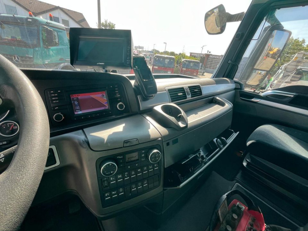 MAN TG-X 26.400 6x2 Pritsche Heckkran Palfinger 34002 - Pritsche LKW, Autokran: das Bild 3 MAN TG-X 26.400 6x2 Pritsche Heckkran Palfinger 34002 - Pritsche LKW, Autokran: das Bild 3