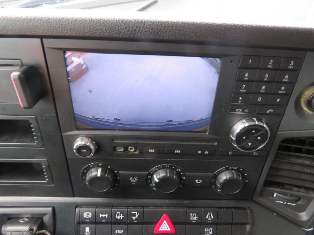 MERCEDES-BENZ Antos 1830 L nR 4x2 Standardkoffer LBW LBW 2to+Funk - Koffer LKW: das Bild 3 MERCEDES-BENZ Antos 1830 L nR 4x2 Standardkoffer LBW LBW 2to+Funk - Koffer LKW: das Bild 3