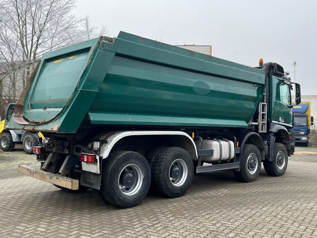Mercedes-Benz Arocs 4145 8x8 4 Achs Muldenkipper Meiller - Kipper: das Bild 5 Mercedes-Benz Arocs 4145 8x8 4 Achs Muldenkipper Meiller - Kipper: das Bild 5
