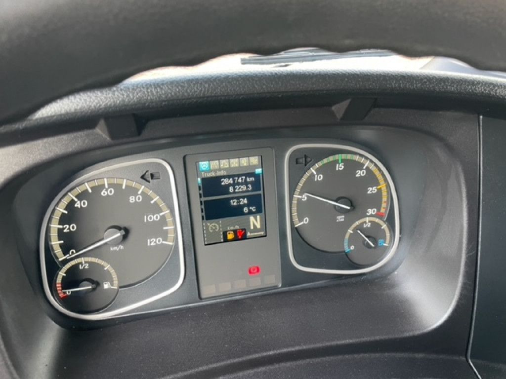 Plane LKW Mercedes-Benz Atego 1224 L  Pritsche LBW LBW 1.5to: das Bild 7