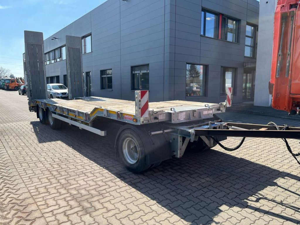 Müller-Mitteltal Tiefladeanhänger T 3 Profi 30,0 Tiefladeranhänge - Tieflader Anhänger: das Bild 4 Müller-Mitteltal Tiefladeanhänger T 3 Profi 30,0 Tiefladeranhänge - Tieflader Anhänger: das Bild 4
