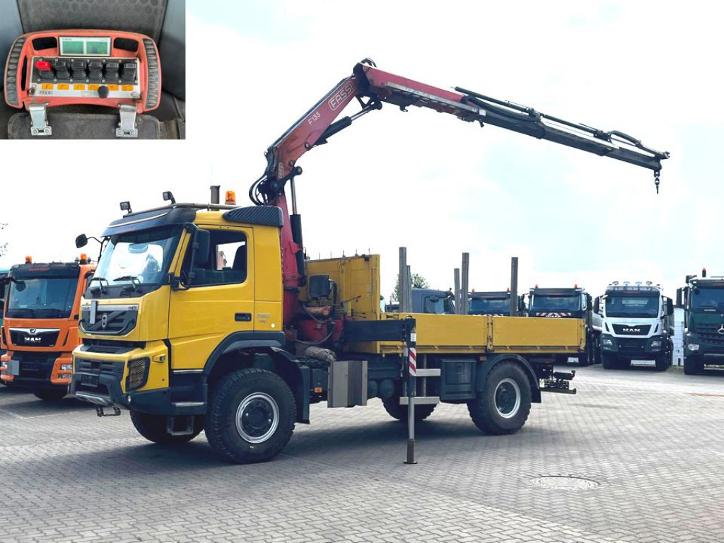 VOLVO (S) Truck FM 330 4x4 Pritsche Kran Singelreifen Funkfernbedienung - Pritsche LKW, Autokran: das Bild 1 VOLVO (S) Truck FM 330 4x4 Pritsche Kran Singelreifen Funkfernbedienung - Pritsche LKW, Autokran: das Bild 1