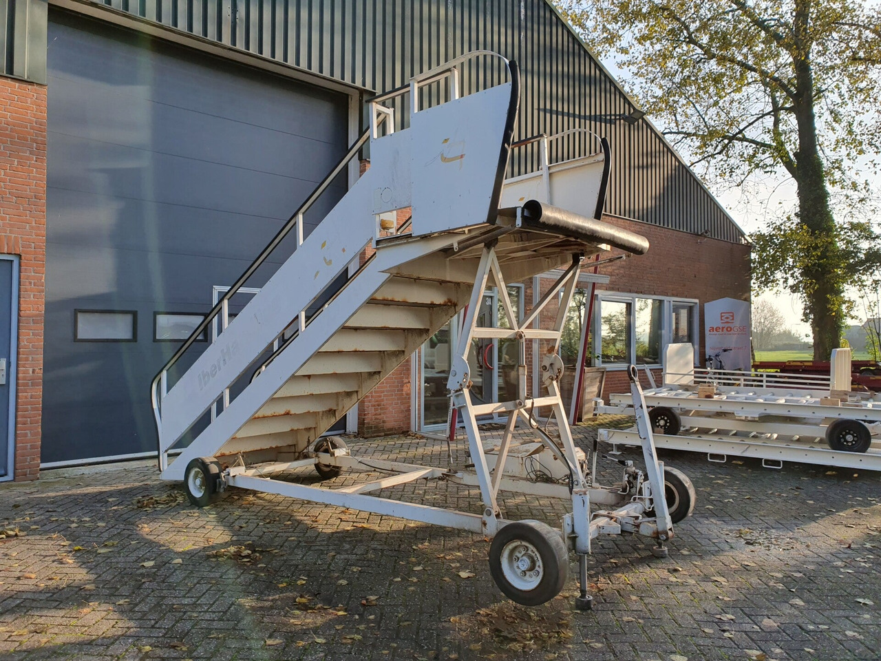 Pax Stairs TEMG TG0022 - Passagiertreppe: das Bild 1 Pax Stairs TEMG TG0022 - Passagiertreppe: das Bild 1