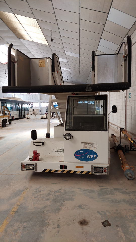 TG-2244 TEMG Passenger stairs - Passagiertreppe: das Bild 2 TG-2244 TEMG Passenger stairs - Passagiertreppe: das Bild 2