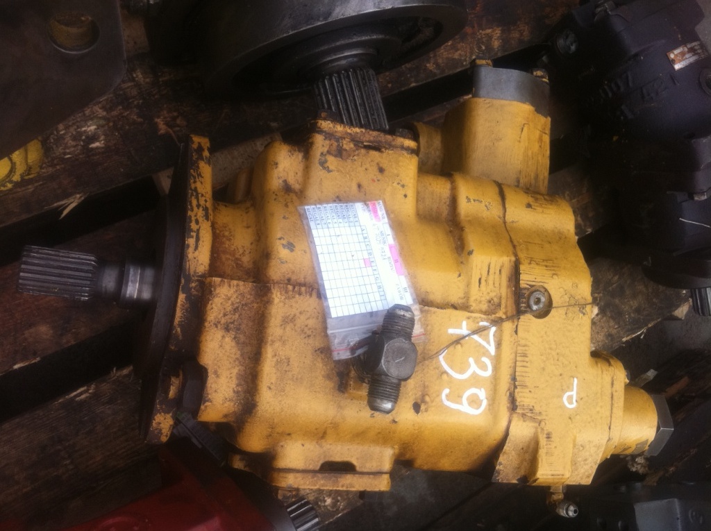 CATERPILLAR C3T14T70255721 - Hydraulikpumpe für Kettenbagger: das Bild 1 CATERPILLAR C3T14T70255721 - Hydraulikpumpe für Kettenbagger: das Bild 1