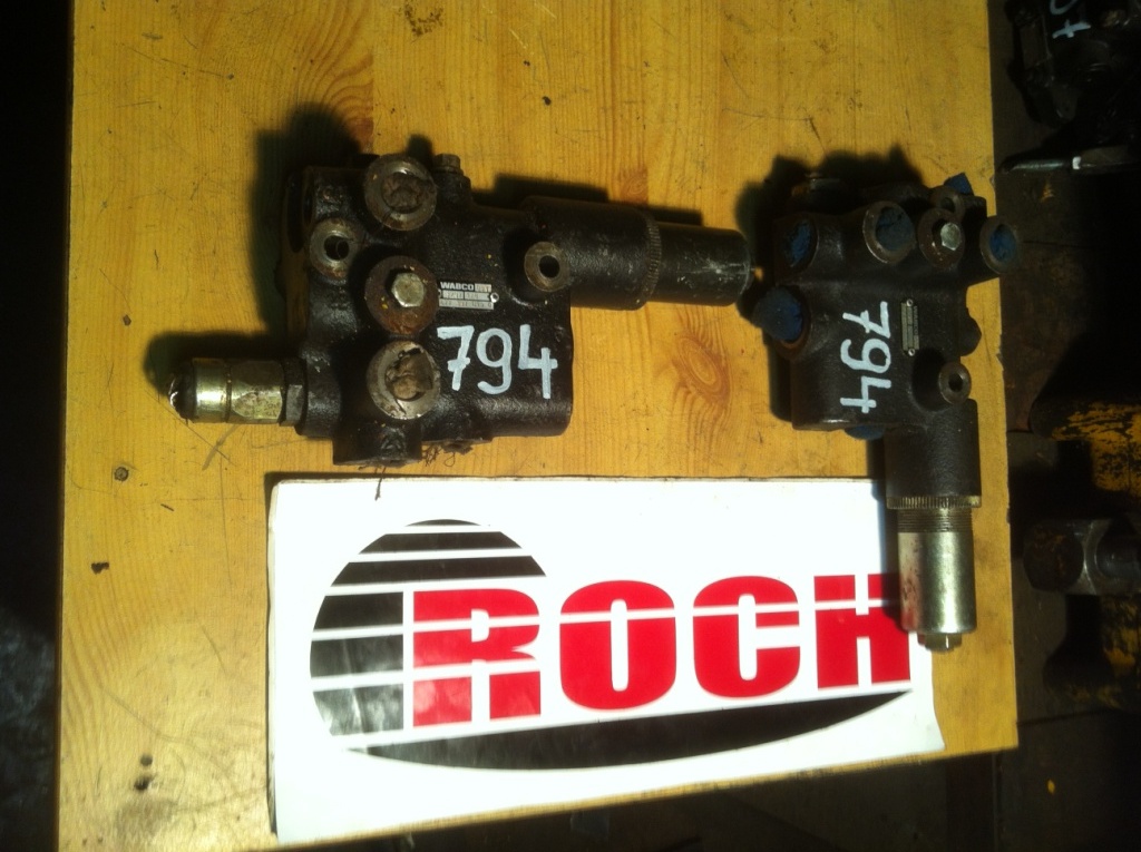 WABCO 0034773970150 4773970126 - Hydraulik ventil für Baumaschine: das Bild 1 WABCO 0034773970150 4773970126 - Hydraulik ventil für Baumaschine: das Bild 1