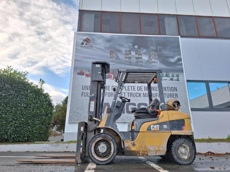 Caterpillar GP30NT - Treibgasstapler: das Bild 3 Caterpillar GP30NT - Treibgasstapler: das Bild 3
