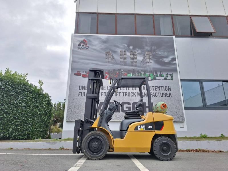 Caterpillar GP30NTD - Treibgasstapler: das Bild 3 Caterpillar GP30NTD - Treibgasstapler: das Bild 3
