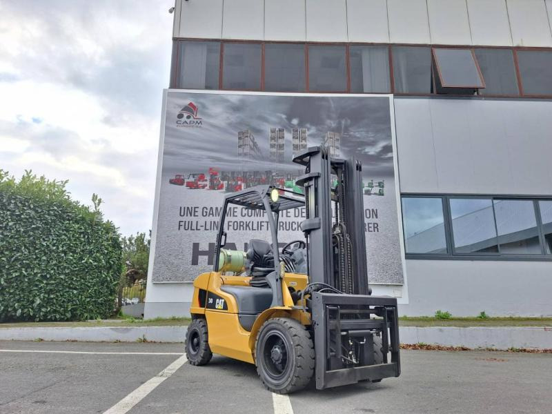 Caterpillar GP30NTD - Treibgasstapler: das Bild 2 Caterpillar GP30NTD - Treibgasstapler: das Bild 2