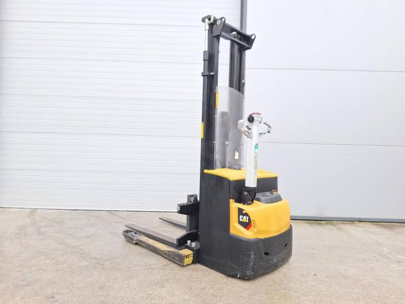Caterpillar NSP16N2S - Hochhubwagen: das Bild 1 Caterpillar NSP16N2S - Hochhubwagen: das Bild 1