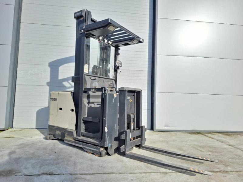 Crown SP3522-1.0 - Kommissionierer: das Bild 2 Crown SP3522-1.0 - Kommissionierer: das Bild 2