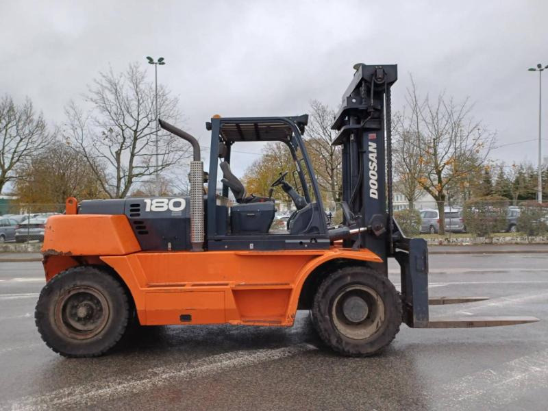 Doosan D1808-S - Dieselstapler: das Bild 3 Doosan D1808-S - Dieselstapler: das Bild 3