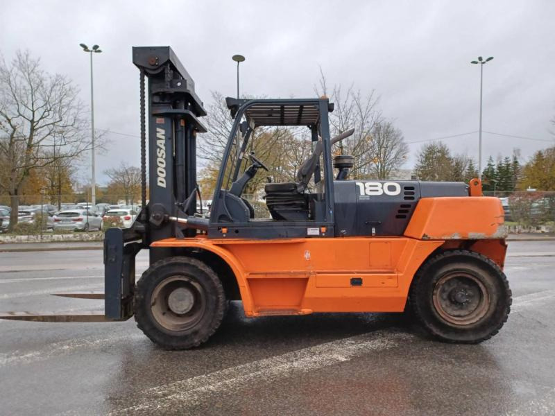 Doosan D1808-S - Dieselstapler: das Bild 5 Doosan D1808-S - Dieselstapler: das Bild 5