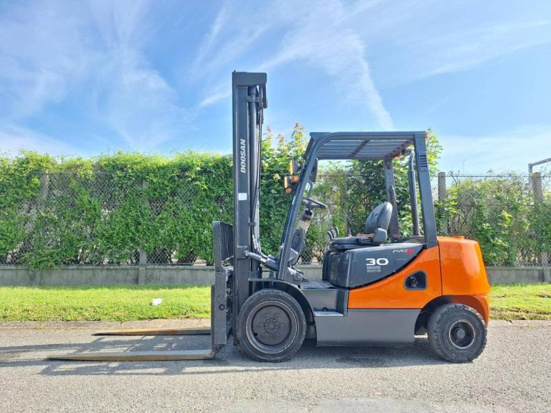 Doosan D30S 5 - Dieselstapler: das Bild 3 Doosan D30S 5 - Dieselstapler: das Bild 3