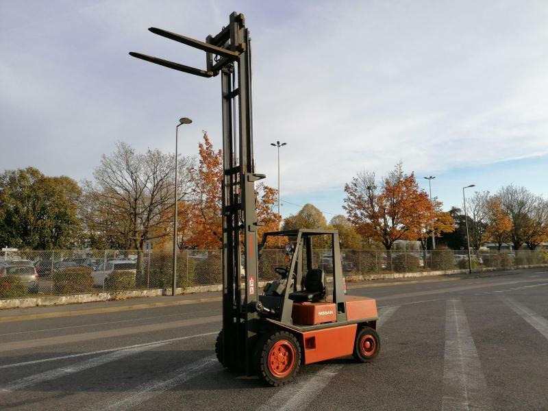 Nissan EGH02A30U - Dieselstapler: das Bild 3 Nissan EGH02A30U - Dieselstapler: das Bild 3