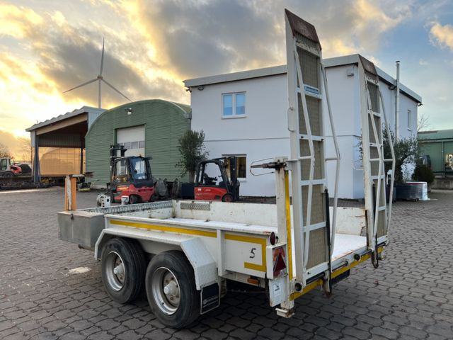 Blomenröhr 552/6900 Tieflader, Rampen, 6,9 to. zGG, TÜV neu - Tieflader Anhänger: das Bild 3 Blomenröhr 552/6900 Tieflader, Rampen, 6,9 to. zGG, TÜV neu - Tieflader Anhänger: das Bild 3