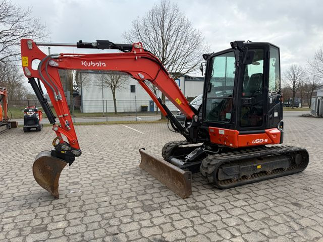 Kubota U50-5, BJ 22, 510 BH, ZH I+II, MS08, Tieflöffel Kubota U50-5, BJ 22, 510 BH, ZH I+II, MS03, Tieflöffel - Minibagger: das Bild 1 Kubota U50-5, BJ 22, 510 BH, ZH I+II, MS08, Tieflöffel Kubota U50-5, BJ 22, 510 BH, ZH I+II, MS03, Tieflöffel - Minibagger: das Bild 1