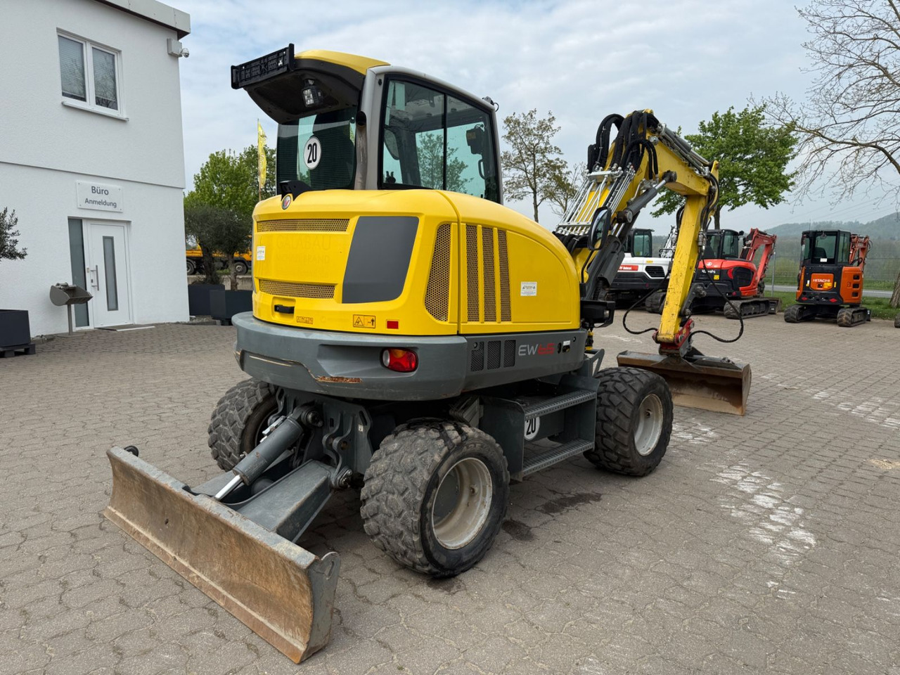Wacker EW 65, Bj 18, 855 BH, VA, Breitreifen HS03, TOP - Mobilbagger: das Bild 3 Wacker EW 65, Bj 18, 855 BH, VA, Breitreifen HS03, TOP - Mobilbagger: das Bild 3