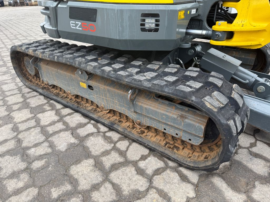 Wacker EZ 50, Bj 24, 300 BH, Gummiketten, HS03, TL - Minibagger: das Bild 4 Wacker EZ 50, Bj 24, 300 BH, Gummiketten, HS03, TL - Minibagger: das Bild 4