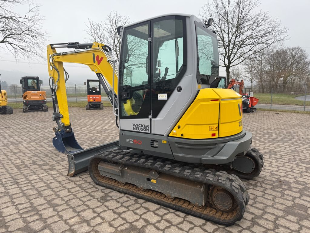 Wacker EZ 50, Bj 24, 300 BH, Gummiketten, HS03, TL - Minibagger: das Bild 2 Wacker EZ 50, Bj 24, 300 BH, Gummiketten, HS03, TL - Minibagger: das Bild 2