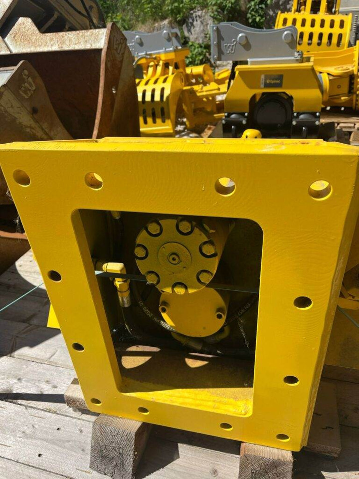 Epiroc Betonabbruchzange CB950 - Abbruchschere für Baumaschine: das Bild 3 Epiroc Betonabbruchzange CB950 - Abbruchschere für Baumaschine: das Bild 3