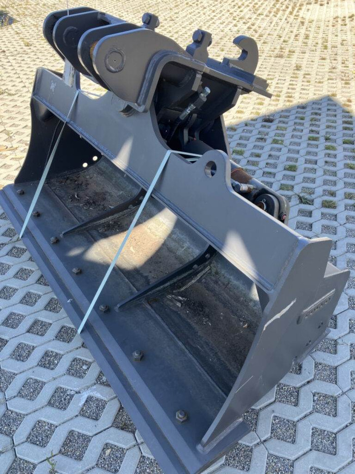 Volvo Böschungslöffel hydr. S1 - Baggerlader: das Bild 4 Volvo Böschungslöffel hydr. S1 - Baggerlader: das Bild 4