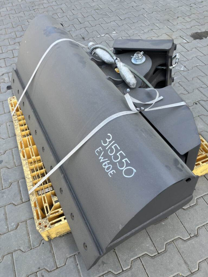 Volvo Böschungslöffel schwenkbar - Festanbau - Baggerlader: das Bild 3 Volvo Böschungslöffel schwenkbar - Festanbau - Baggerlader: das Bild 3