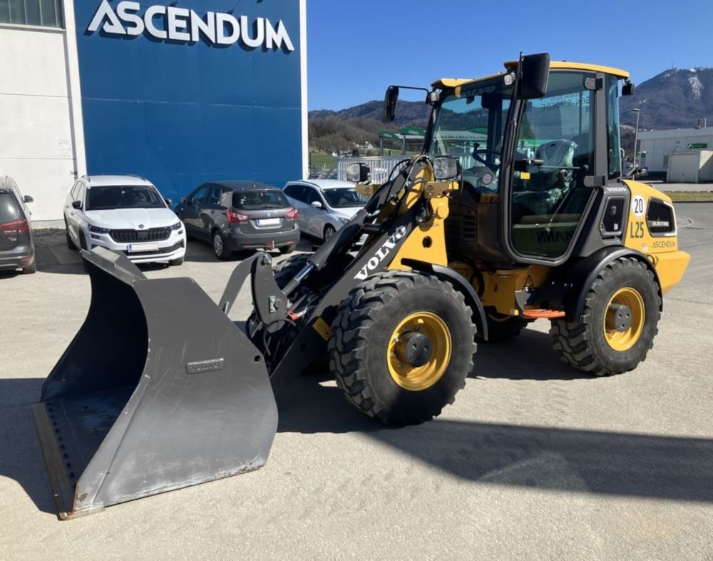 Volvo JL25H Electric - Kompaktlader: das Bild 4 Volvo JL25H Electric - Kompaktlader: das Bild 4