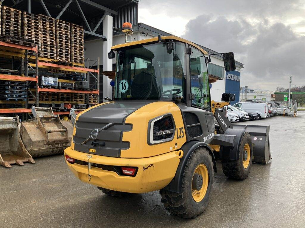 Volvo JL25H Electric - Kompaktlader: das Bild 2 Volvo JL25H Electric - Kompaktlader: das Bild 2