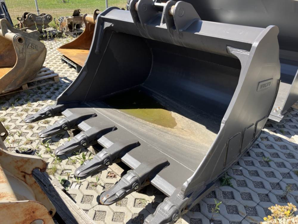 Volvo Tieflöffel mit Zähne S2 - Baggerlader: das Bild 1 Volvo Tieflöffel mit Zähne S2 - Baggerlader: das Bild 1
